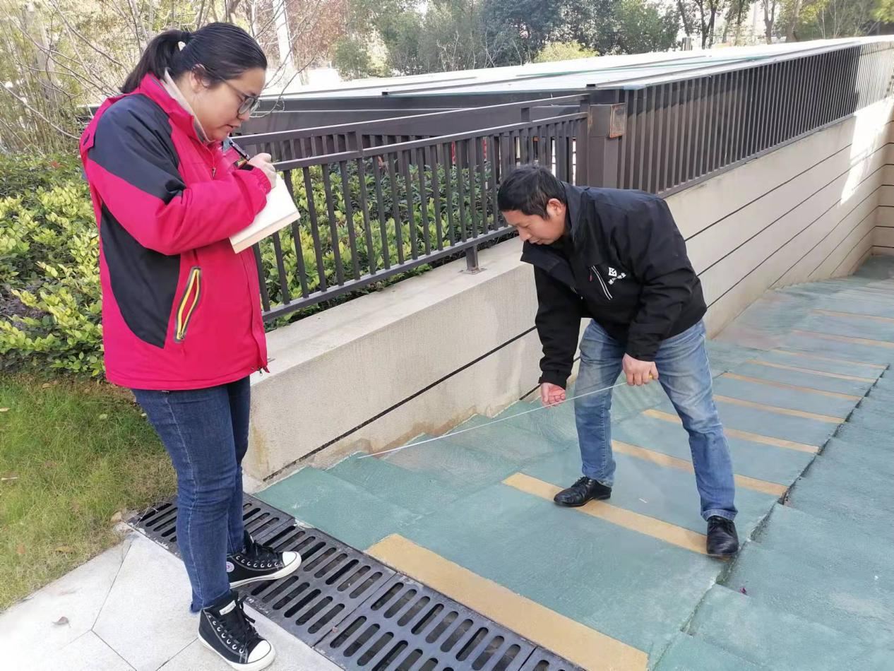 2 2